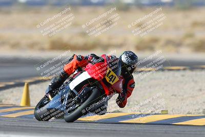 media/Dec-08-2024-CVMA (Sun) [[267e5a7075]]/Race 2-Amateur Supersport Open/